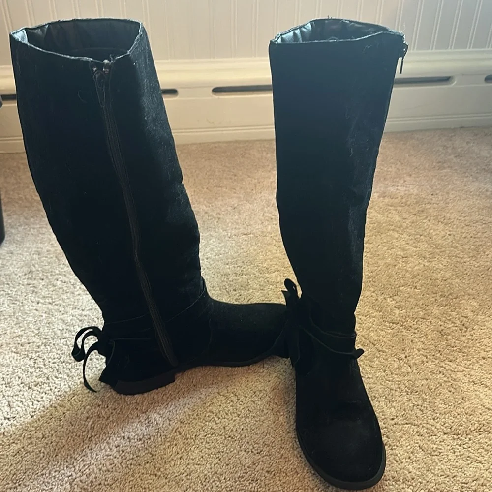 Black Riding Boots - Picture 2 of 4